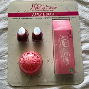 The original makeup eraser set
